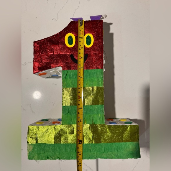 The Very Hungry Caterpillar number 1 piñata - Picture 10 of 11